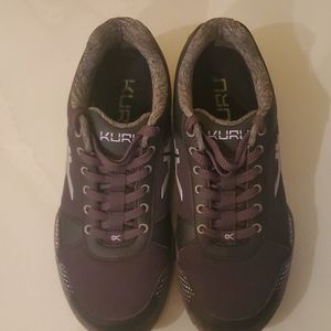 Kuru 8.5 women's shoes